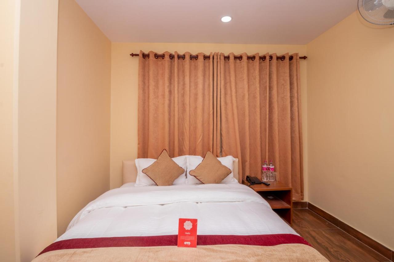 Oyo 253 Hotel Pinnacle Pokhara Exterior foto