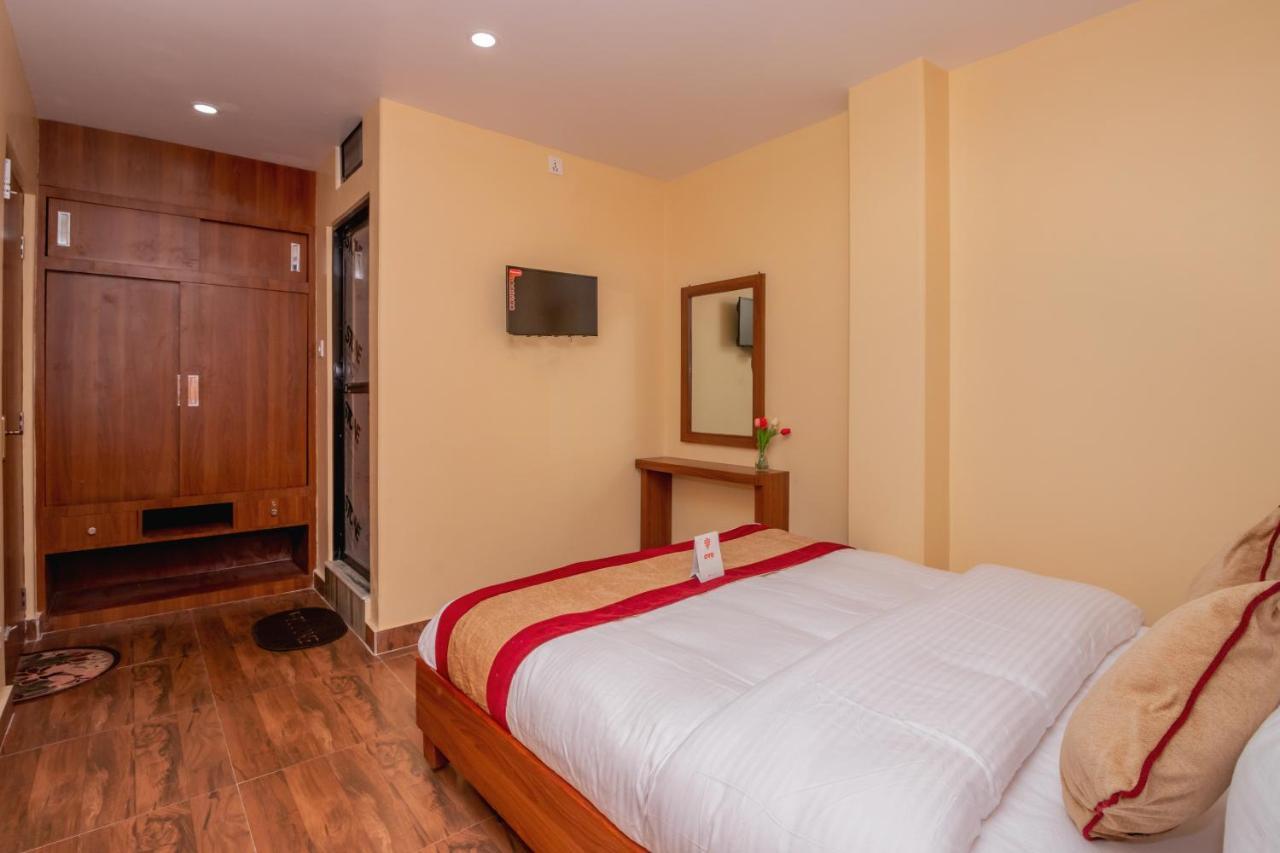 Oyo 253 Hotel Pinnacle Pokhara Exterior foto